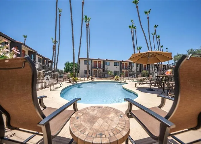 128 Fully Furnished 1br Suite-prime Location Apartment Scottsdale