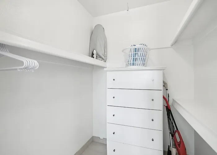 128 Fully Furnished 1br Suite-prime Location Apartment Scottsdale